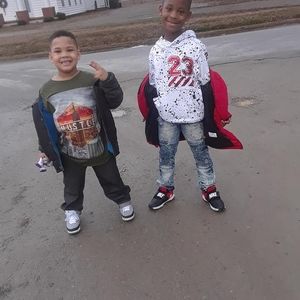 Meet your Posher, Robin